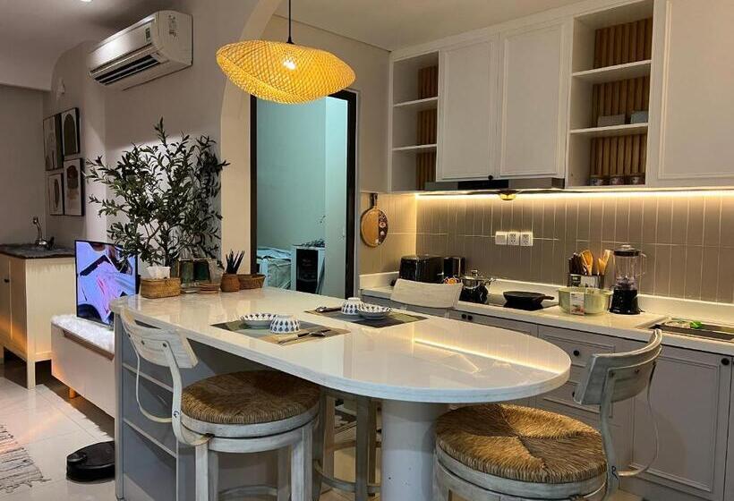 سوئیت پرزیدنت, Uphoenix Home  Hado Centrosa Garden