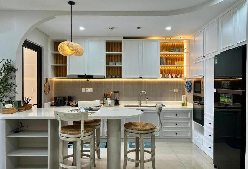 سوئیت پرزیدنت, Uphoenix Home  Hado Centrosa Garden