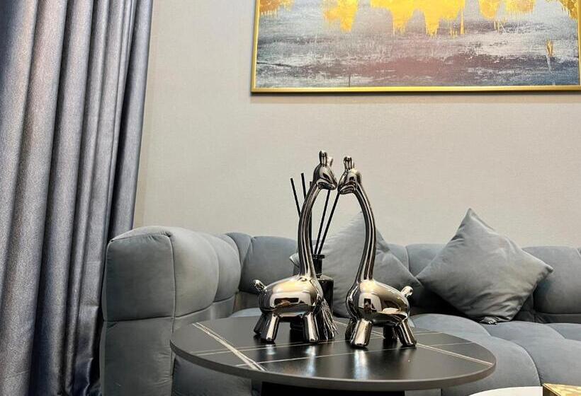 سوییت سوپریور, Uphoenix Home  Hado Centrosa Garden