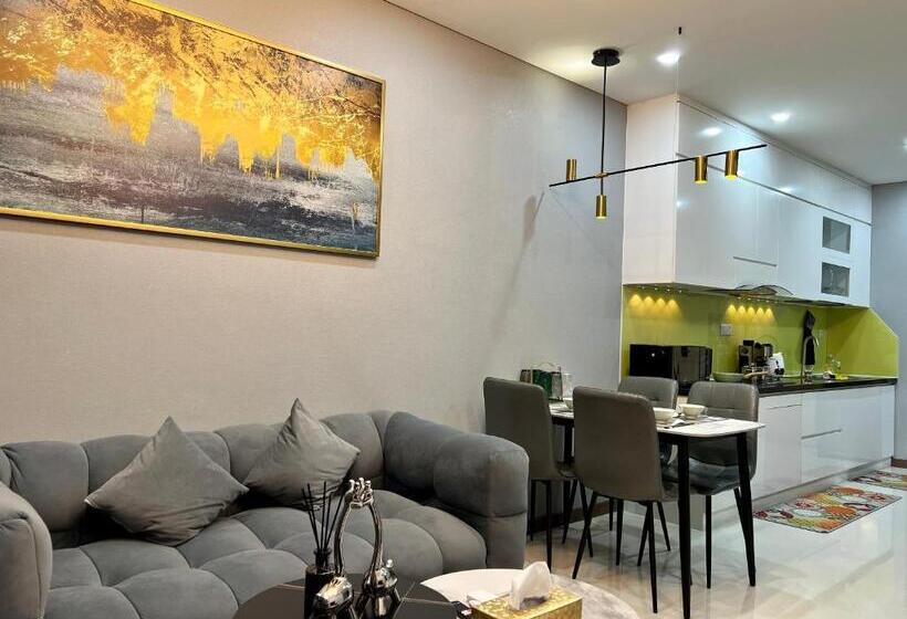 سوییت سوپریور, Uphoenix Home  Hado Centrosa Garden