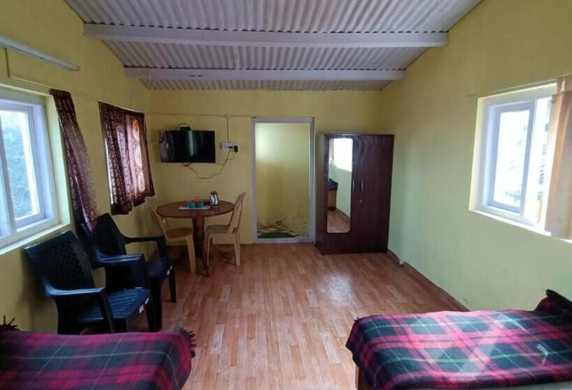 غرفة ديلوكس مطلة على الجبل, Adithya Sunrise View Cottage