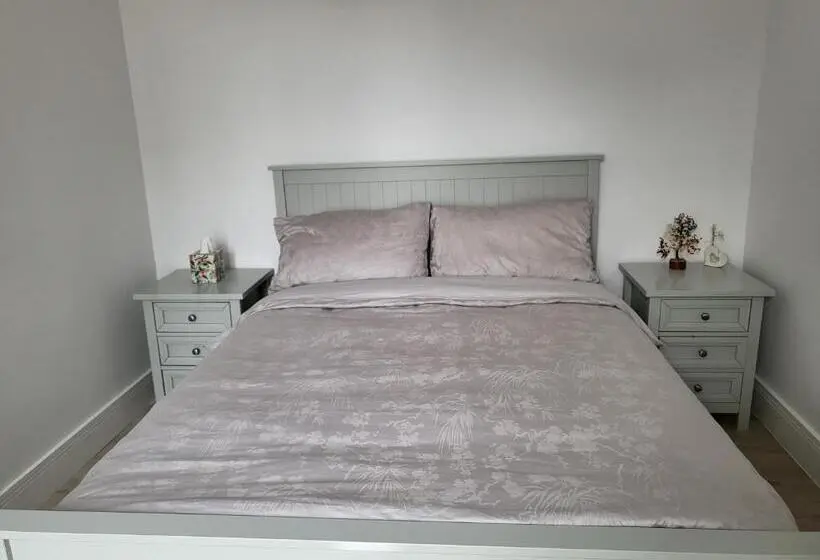 Standard-huone, Bright, Quiet Room In The Center Of Newbury