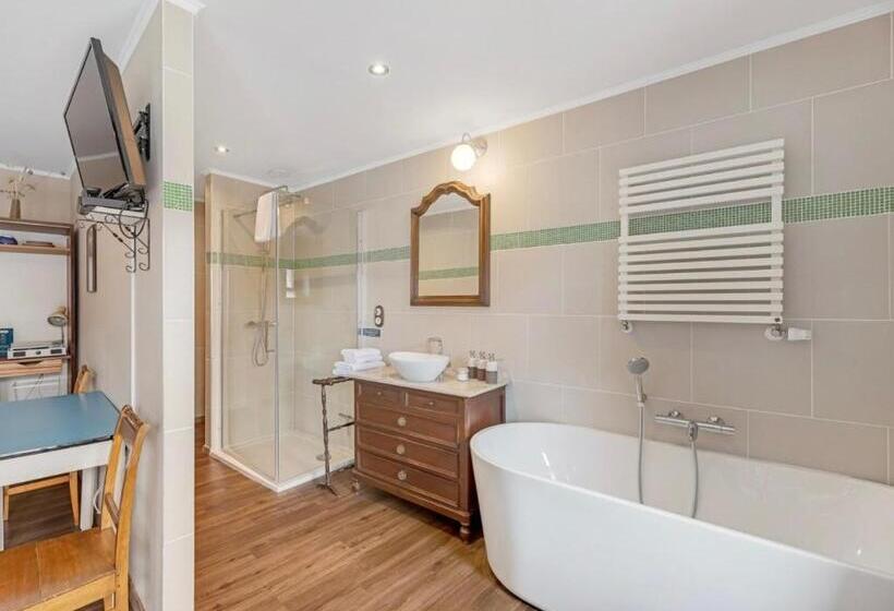 キングサイズベッドのスーペリアルーム, Café René Borgloon