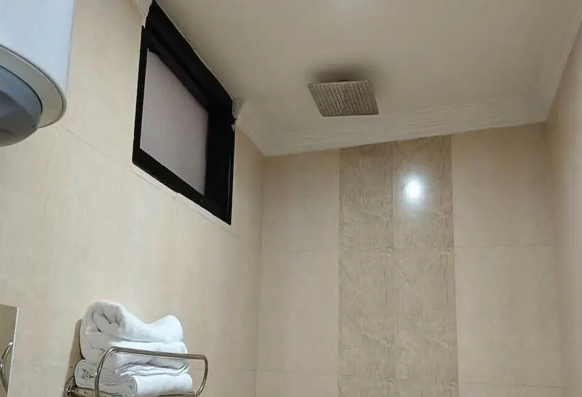 اتاق لوکس, A.p Residency