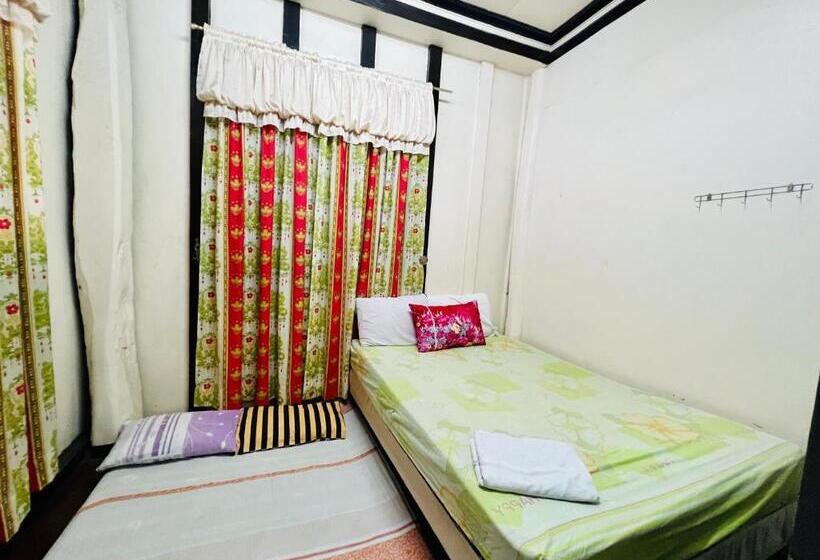 اتاق استاندارد سه نفره, King Henry S Transient House