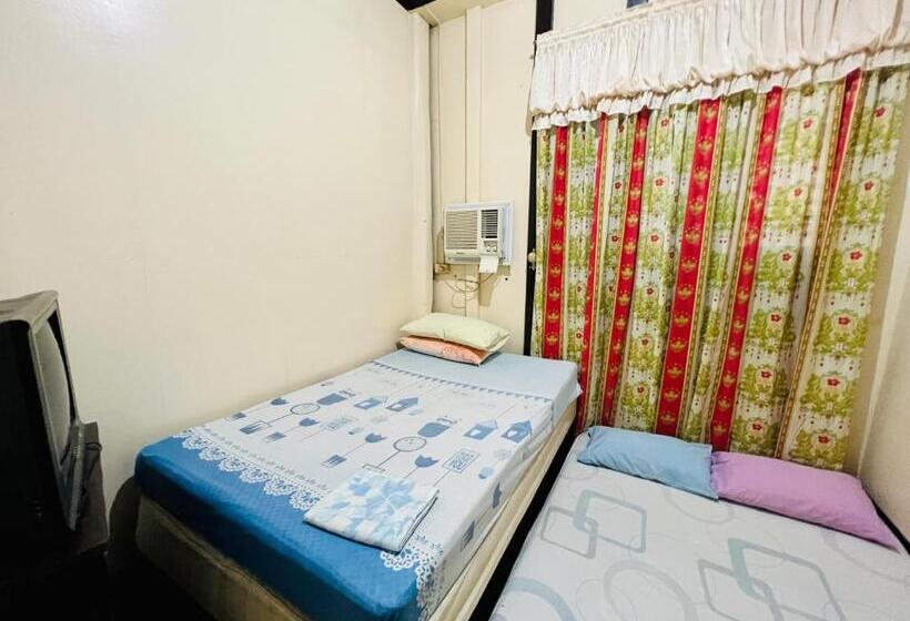 اتاق استاندارد سه نفره, King Henry S Transient House