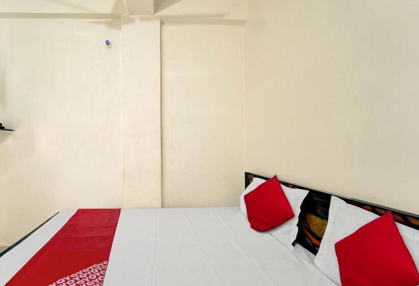 اتاق کلاسیک سه تخته, Oyo Flagship Residence Inn Guest House