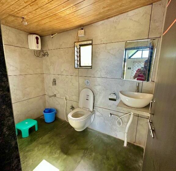 חדר משפחתי נוף לגינה, Orson Lakeview Resort