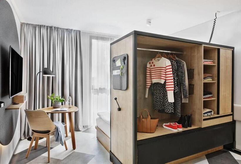 استودیوی استاندارد, Stay Kooook Geneva City Online Check In New Opening