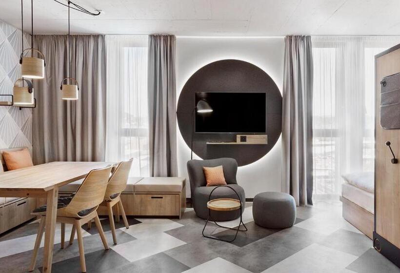 استودیو خانوادگی, Stay Kooook Geneva City Online Check In New Opening