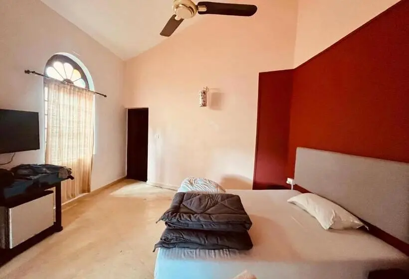 スーペリアールーム, Madpackers Goa Anjuna Bunks, Rooms, Community