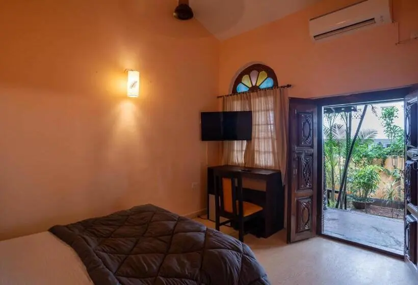 デラックスルーム, Madpackers Goa Anjuna Bunks, Rooms, Community