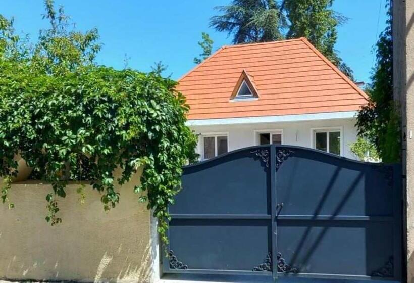Четырехместный Номер Стандарт, Gîte La Belle étoile   Paray Le Monial