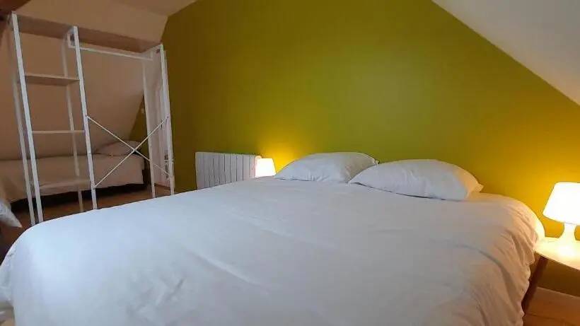 スタンダード4人部屋, Gîte La Belle étoile Paray Le Monial