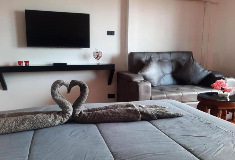 غرفة ديلوكس مطلّة علي البحر, Happy Beach Jomtien Guesthouse