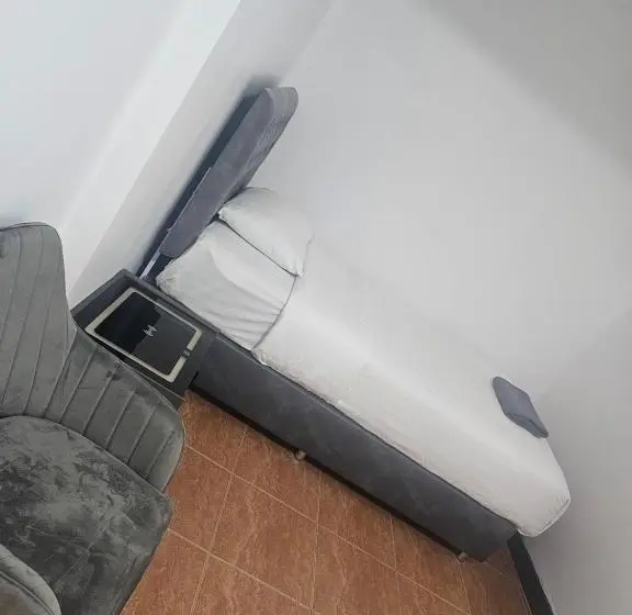 Standard Kolmen Hengen Huone, Happy Beach Jomtien Guesthouse