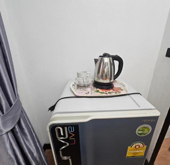 غرفة قياسية مزوَّدة بشُرفة, Happy Beach Jomtien Guesthouse