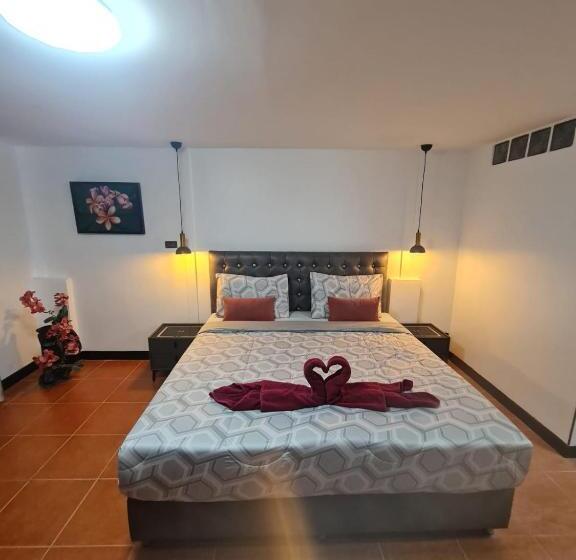 غرفة قياسية ثلاثية, Happy Beach Jomtien Guesthouse