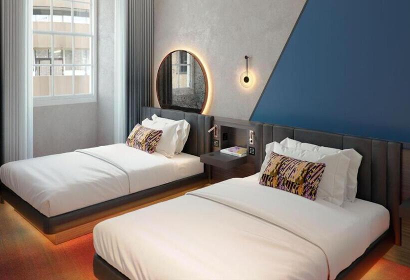 Номер Стандарт, W Edinburgh