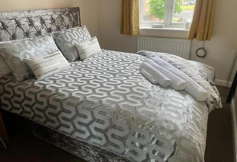 דירת חדר, Lovely 3 Bed Short Stay