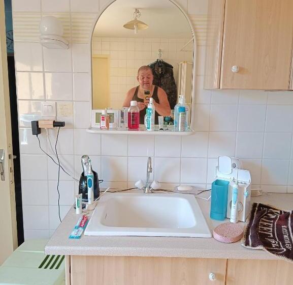 Номер Стандарт, Room In Bb   Lit 2 Personnes Avec Un Grand Bureau