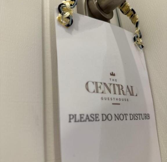 استودیو استاندارد با تخت کینگ, The Central Guesthouse