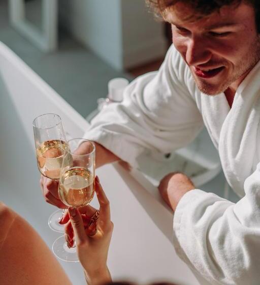 جناح سوبيريور, B&b Summertime