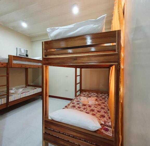 スーペリアファミリールーム, Amarav Pension House Nacpan El Nido