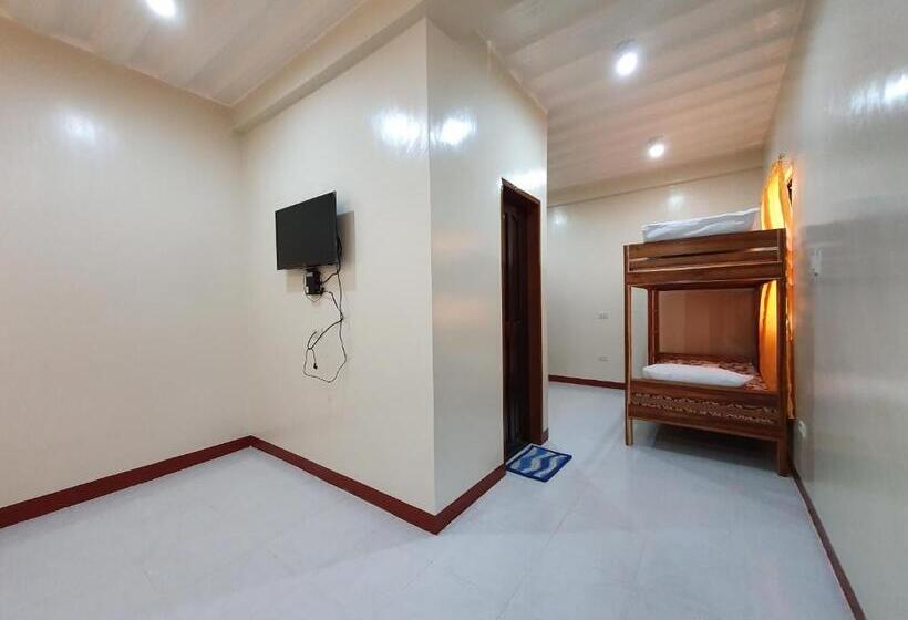 スーペリアファミリールーム, Amarav Pension House Nacpan El Nido