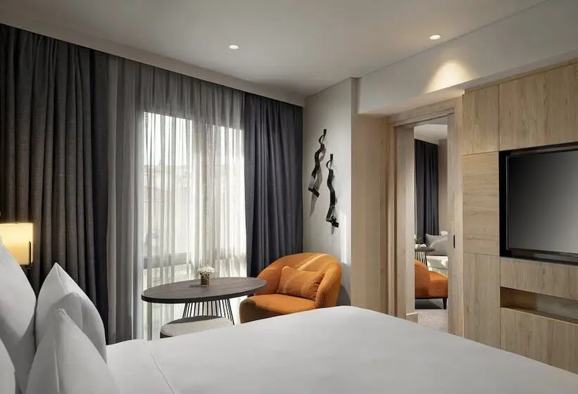 Juniorsviitti, Crowne Plaza Istanbul   Ortakoy Bosphorus, An Ihg