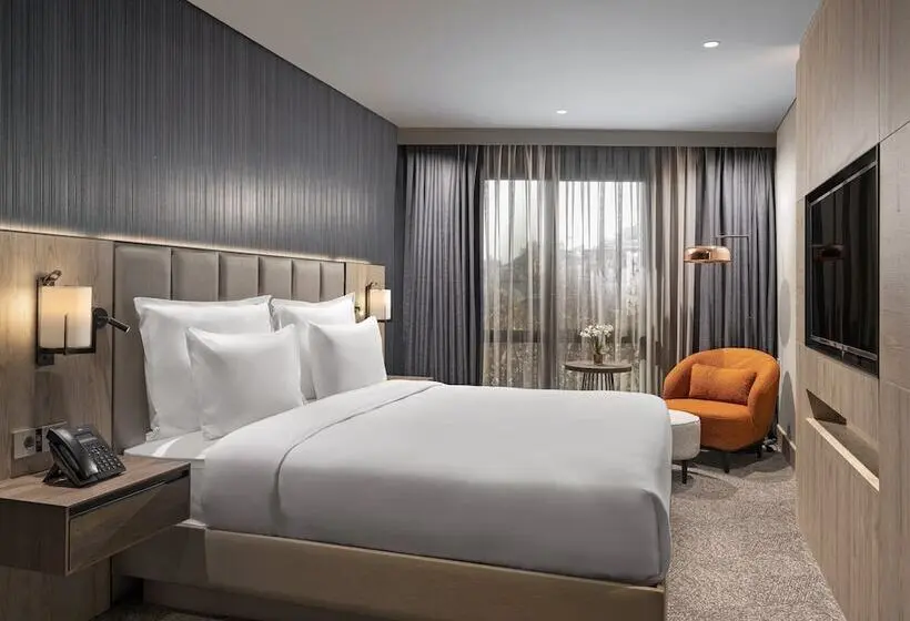 Premium-huone, Crowne Plaza Istanbul   Ortakoy Bosphorus, An Ihg