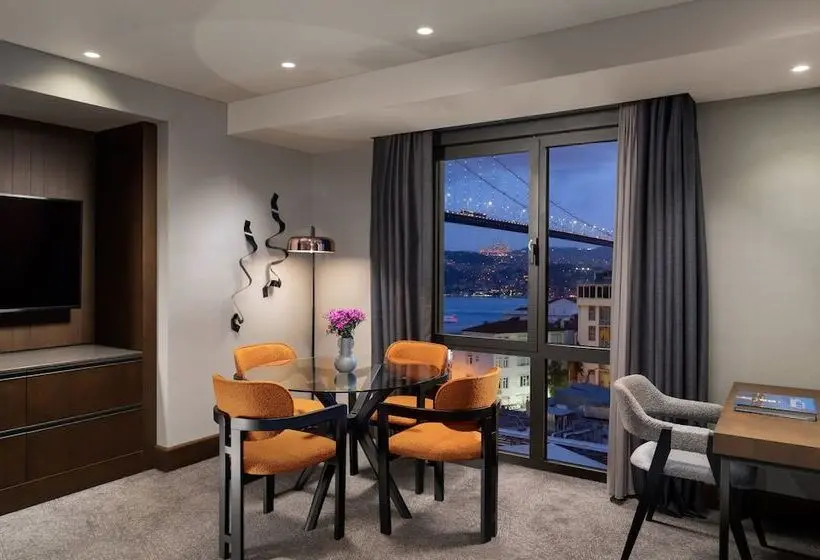 Sviitti Näkymä, Crowne Plaza Istanbul   Ortakoy Bosphorus, An Ihg
