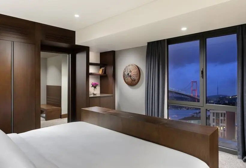 Sviitti Näkymä, Crowne Plaza Istanbul   Ortakoy Bosphorus, An Ihg