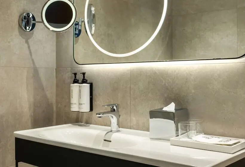 Sviitti Näkymä, Crowne Plaza Istanbul   Ortakoy Bosphorus, An Ihg