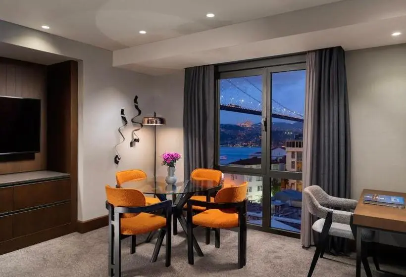 Sviitti Näkymä, Crowne Plaza Istanbul   Ortakoy Bosphorus, An Ihg