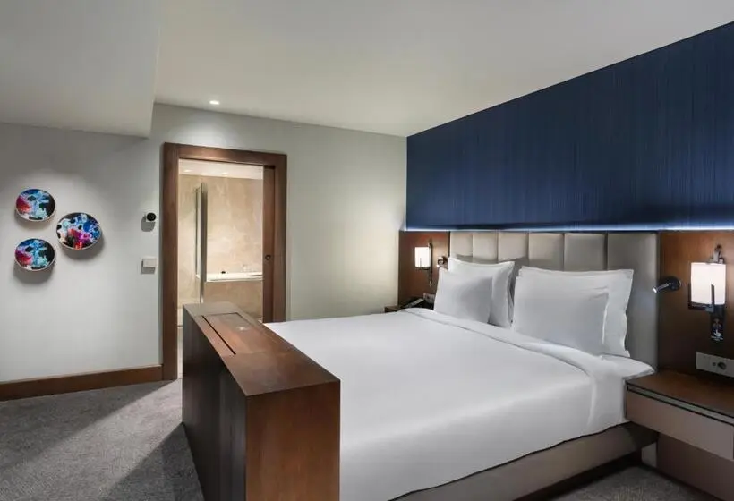 Sviitti Näkymä, Crowne Plaza Istanbul   Ortakoy Bosphorus, An Ihg