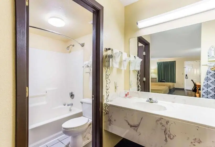 Standard-huone 2 Parivuodetta, Econo Lodge