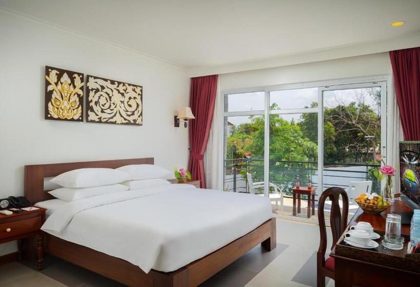 اتاق لوکس با چشمانداز استخر, Sala Siem Reap