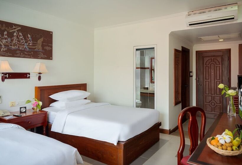 اتاق لوکس با چشمانداز استخر, Sala Siem Reap