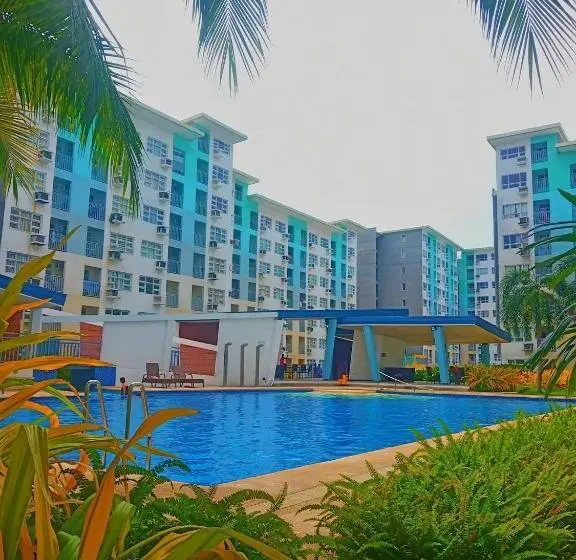 آپارتمان 1 خوابه با بالکن, Seawind Condominium By Damosa Land Near Airport
