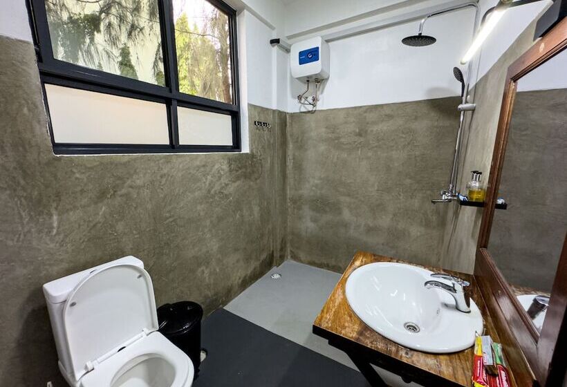 豪华房间, The New Njiro Legacy