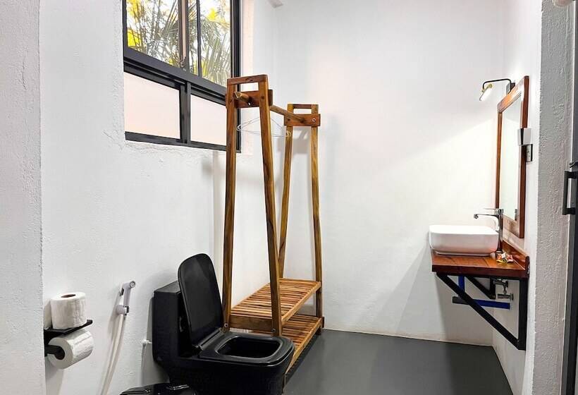 豪华房间, The New Njiro Legacy