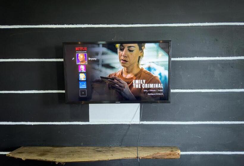 豪华房间, The New Njiro Legacy