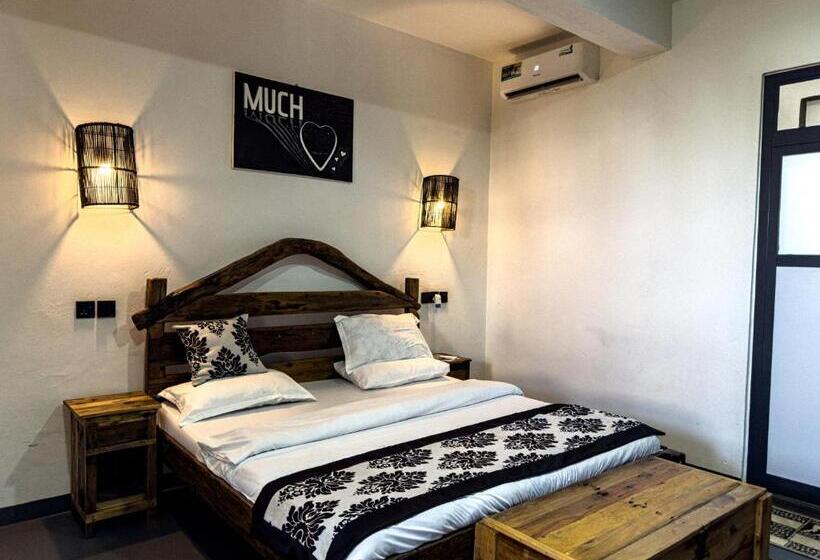 带大床的标准间, The New Njiro Legacy