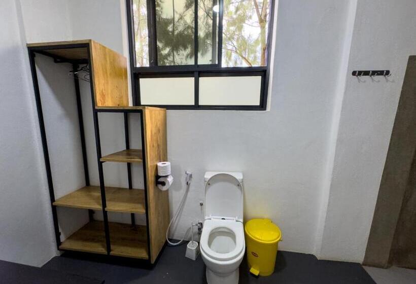 带大床的标准间, The New Njiro Legacy