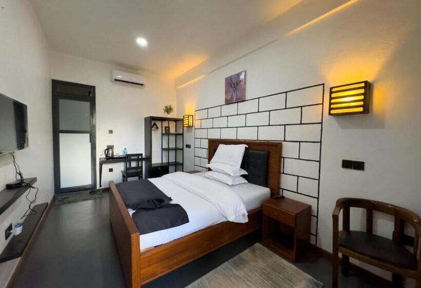 豪华房间, The New Njiro Legacy