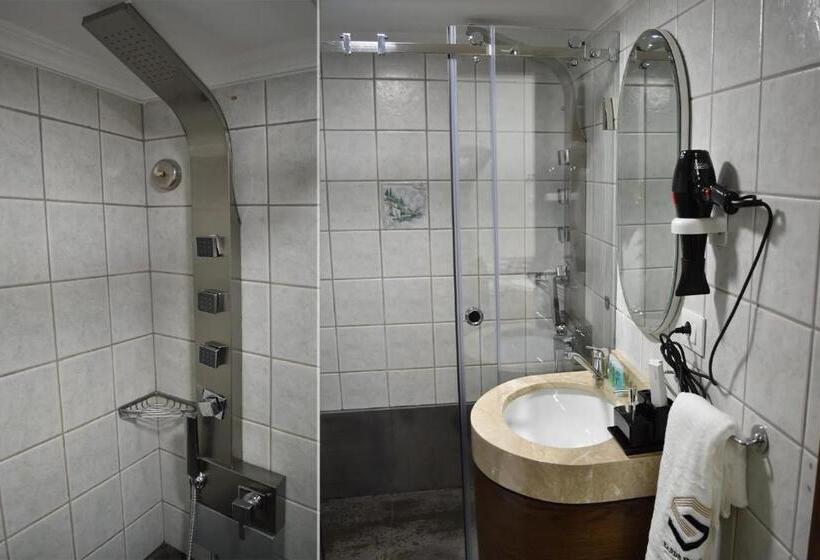 سوییت جونیور با چشم‌انداز دریا, Sands