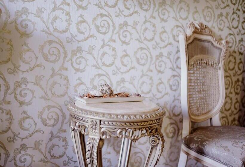 ガーデンビュースタンダードルーム, Roh Suites