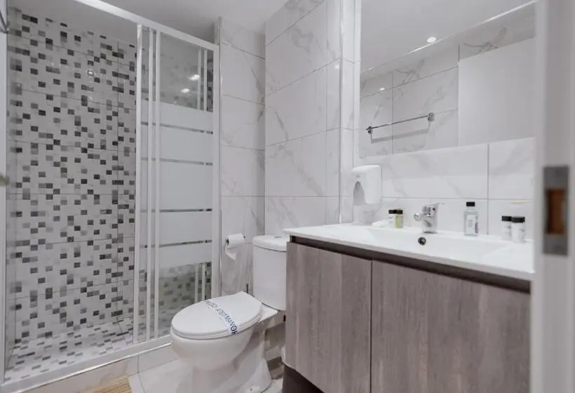 اتاق استاندارد, Roh Suites