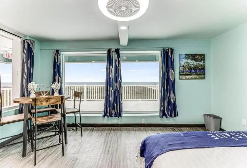 キングサイズベッドのスイートルーム, Seaside Boutique Hotel, Waves At Your Doorstep